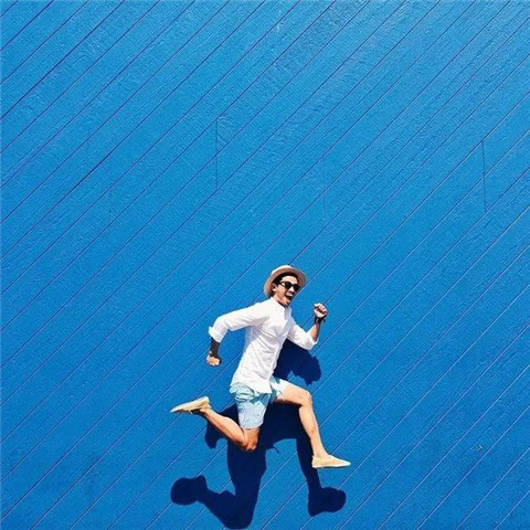 如何打造朋友圈,才能让女生产生想了解你的欲望?